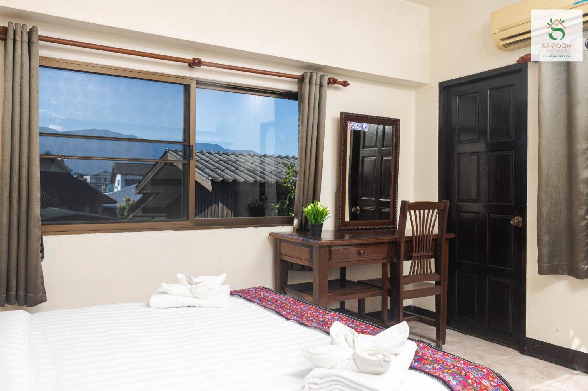Sripoom House 1 Hotell Chiang Mai Eksteriør bilde