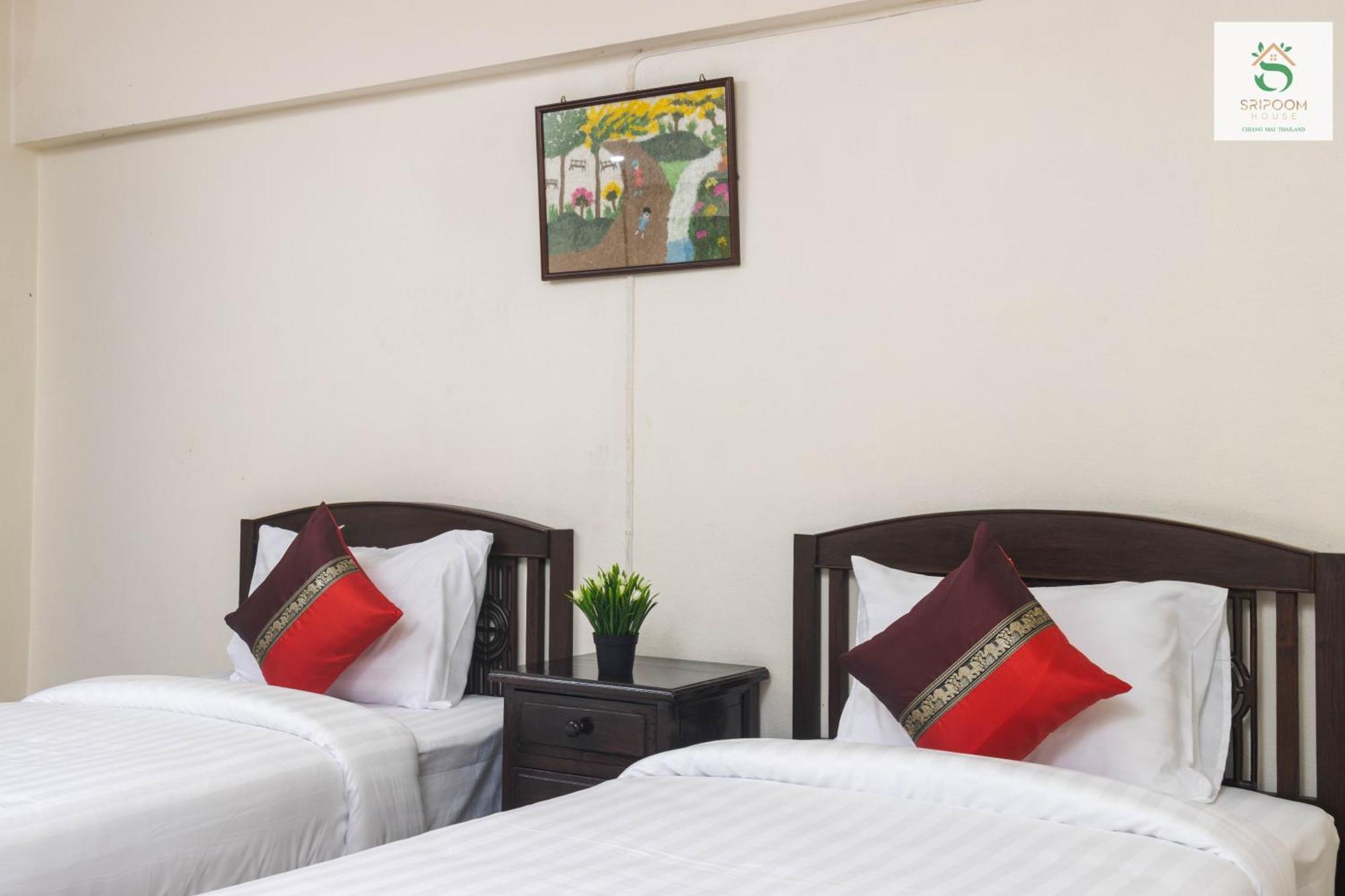 Sripoom House 1 Hotell Chiang Mai Eksteriør bilde